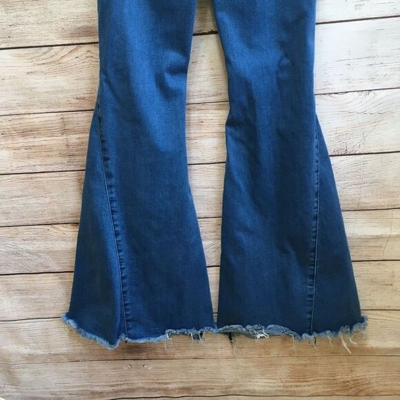 YMI GIGI FIT HIGH RISE EXTREME FLARE BELL BOTTOM JEANS - Picture 7 of 8
